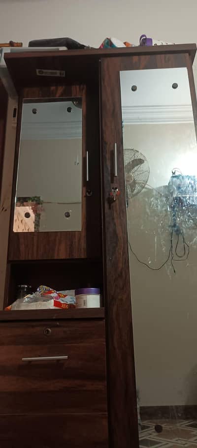 dressing table