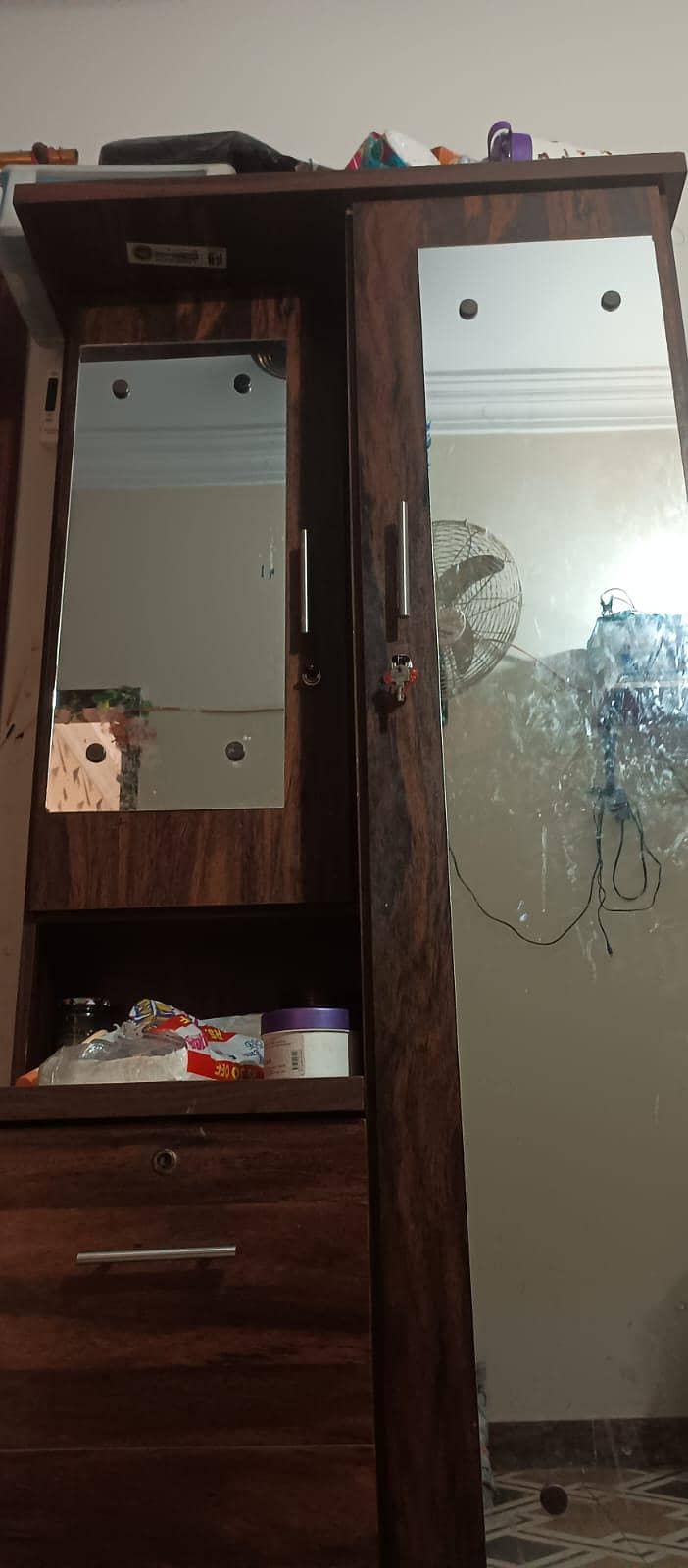 dressing table 0