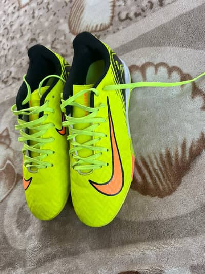 Niki football grippers best quality