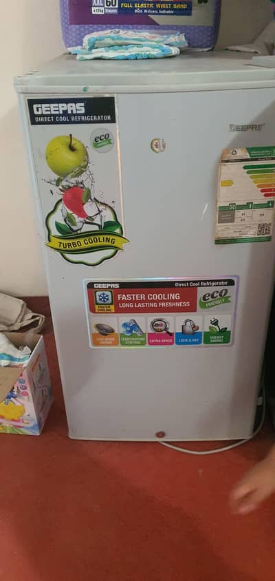 Geepas Single Door Fridge