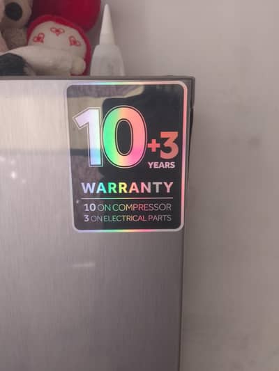 10by10 condition. 8 Saal ki warranty me hai sirf 6 months use hua hai