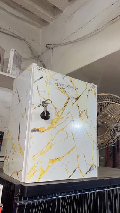 New design Wooden ZR Locker marble design