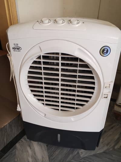 honor air cooler execellen condition