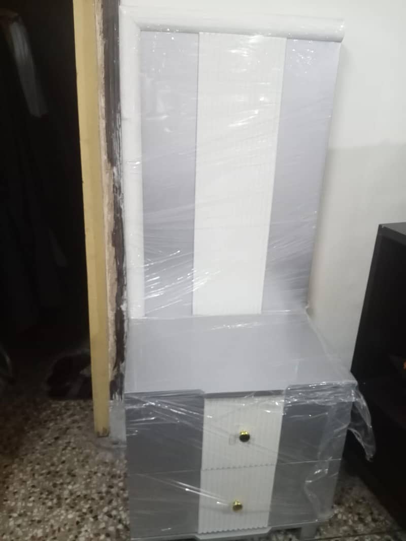 Bed Set, Dressing table 5