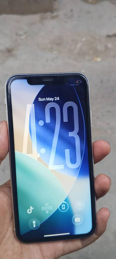 Apple iPhone 11