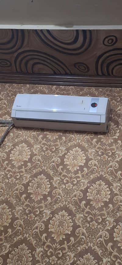 Gree Ac 1.5 Ton urgent sell