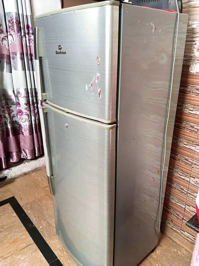 Dawlane refrigerator for sale in a good condition