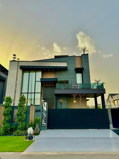 SYED BROTHERS PROUDLY OFFERS: 1-Kanal Elegant And Fully Furnished Bungalow wih Basement Is Available In The Best Block Of DHA Lahore.
