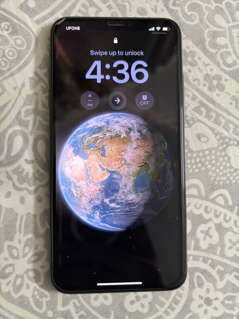 iPhone XS Max 1