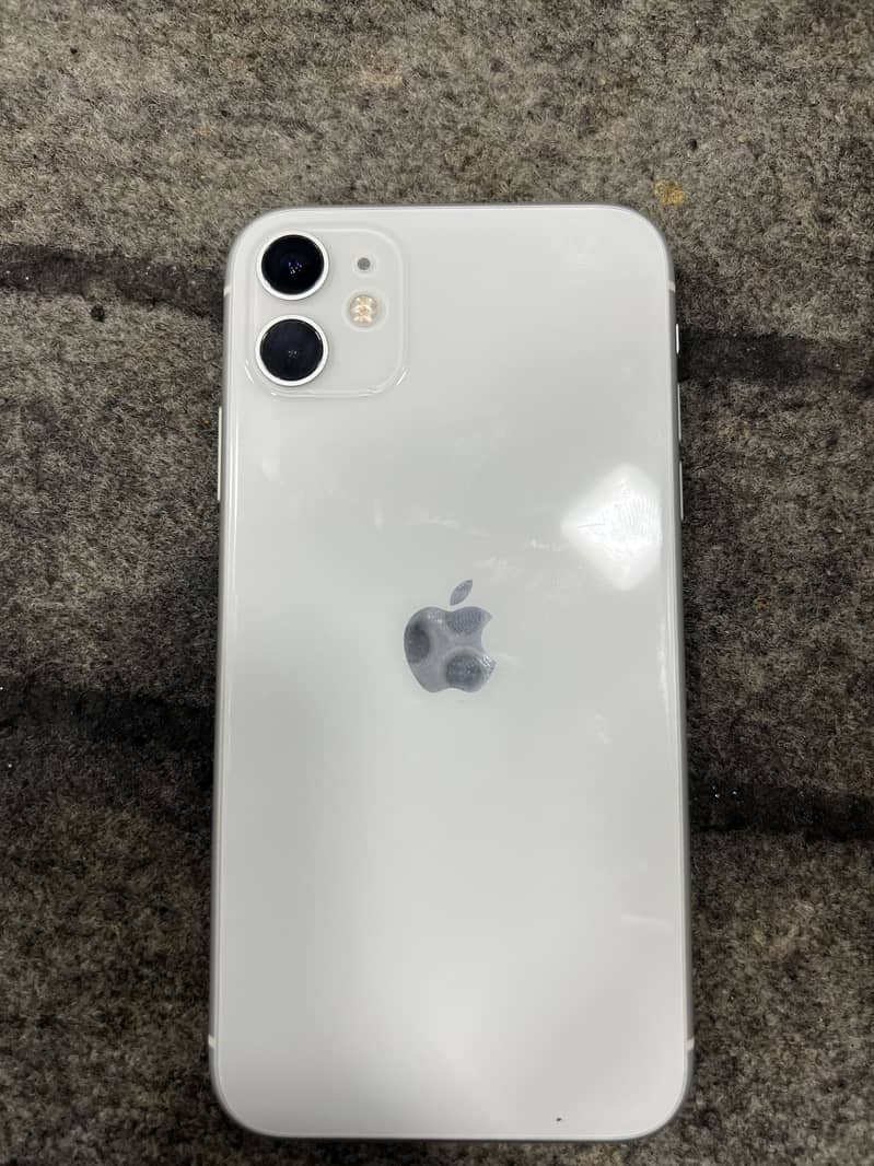Apple iPhone 11 0
