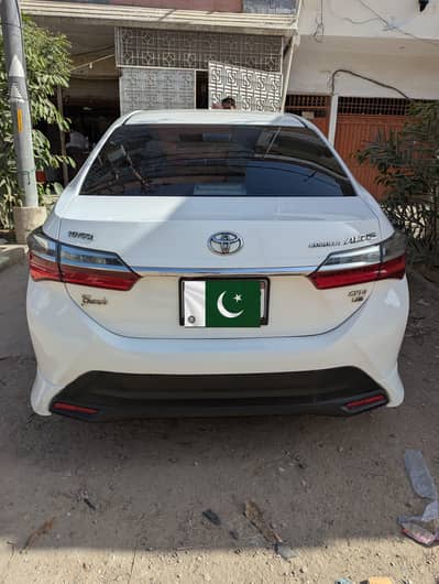 Corolla grande altis 1.8 model 2016 facelifted in 2021.