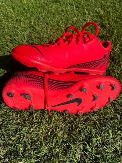 Nike Footbal Shoes with Studs