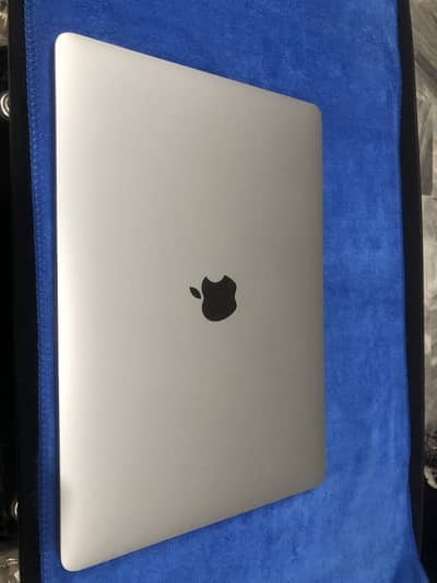 MacBook Pro 2020 Core i5 16GB 512GB
