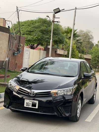 Toyota Corolla Gli 2017 black
