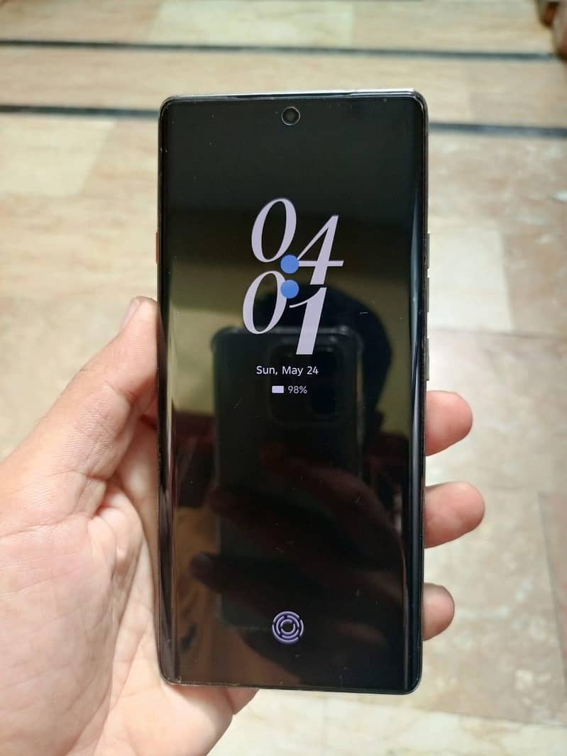 Tecno camon 40pro 0