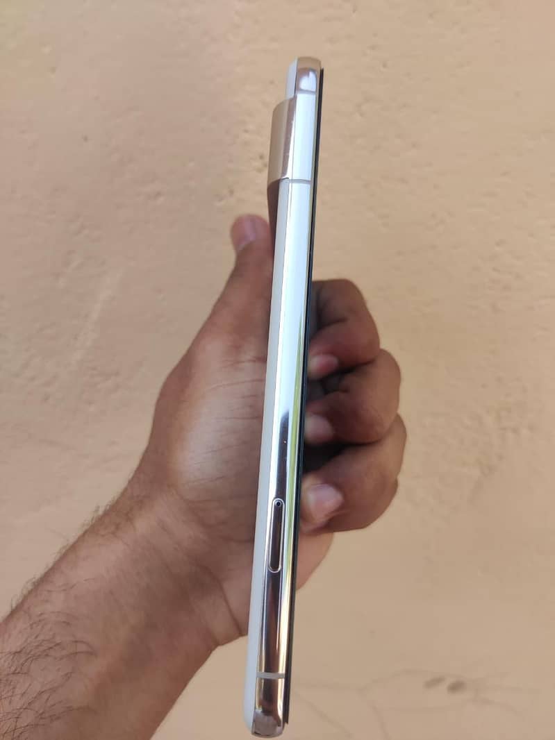 Google Pixel 8 Pro 3