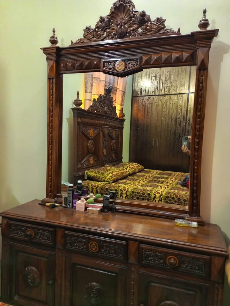 Sheesham bed set 0