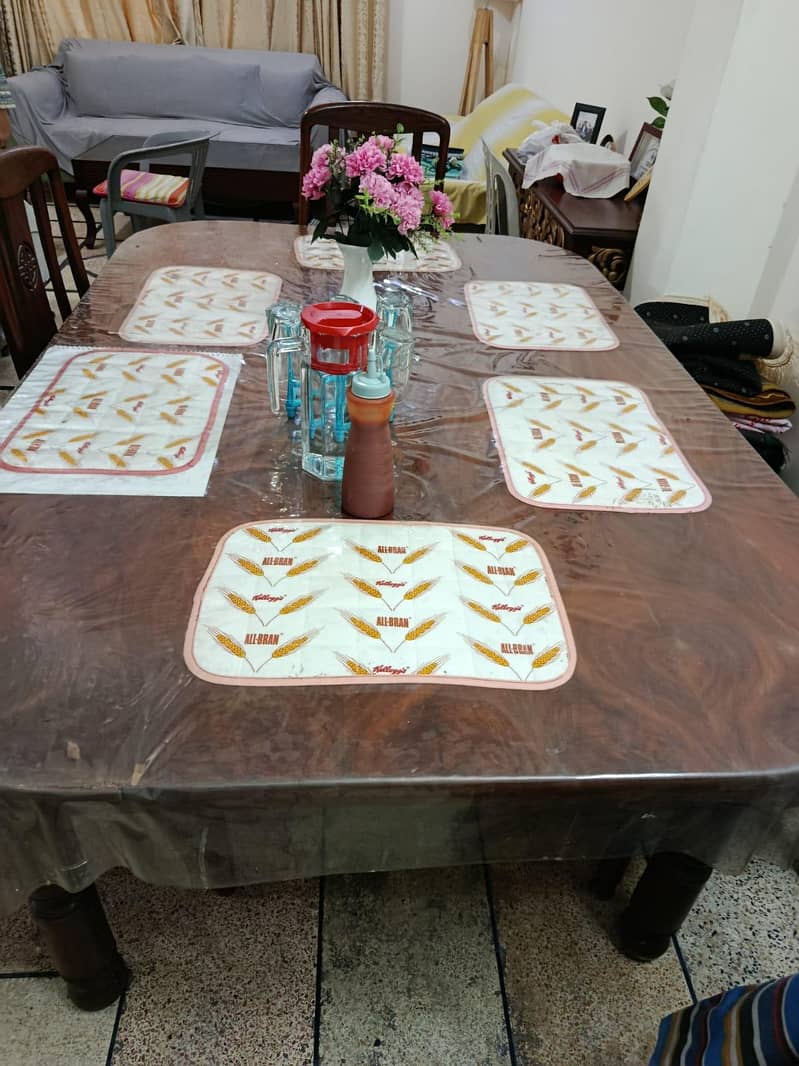 6 seater dining table 4