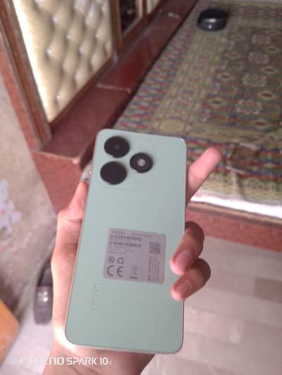 Tecno spark go 2024