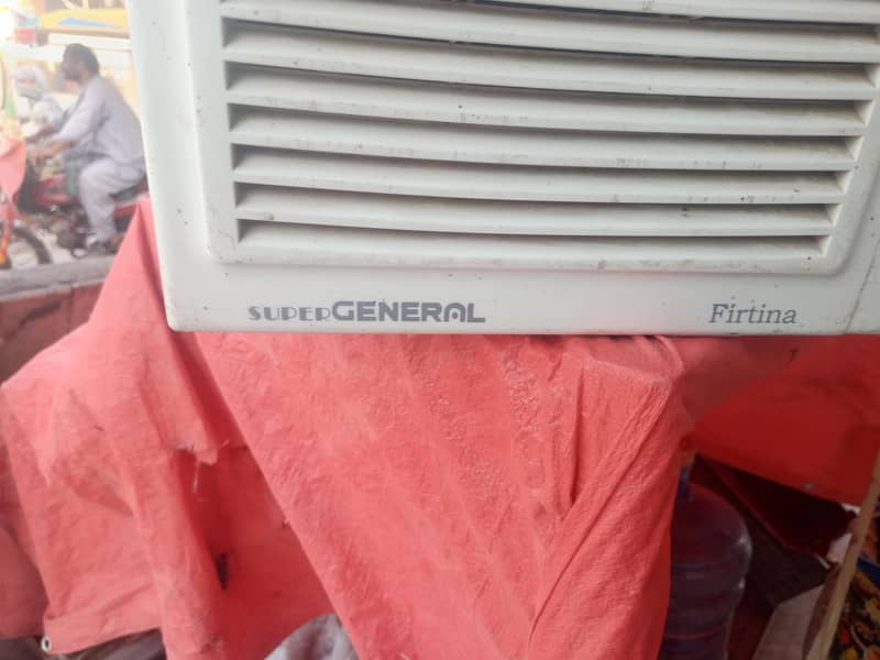 window AC 2