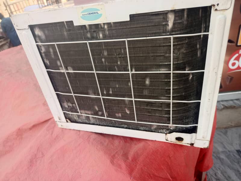 window AC 5