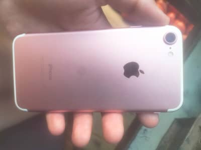 Apple iPhone 7
