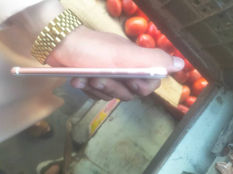 Apple iPhone 7 4