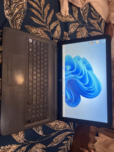 Hp Note Book with touch Screen