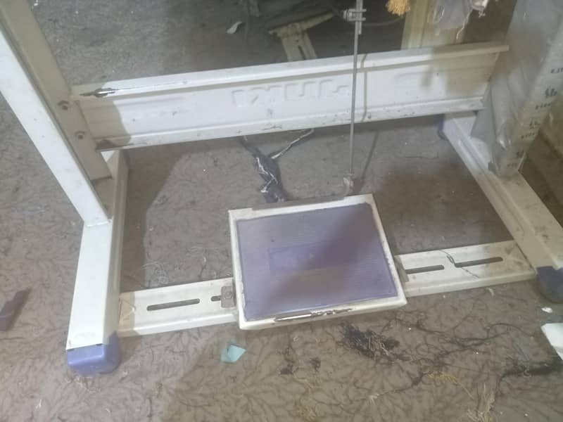 sewing machine singar 1