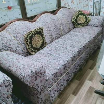 good condition 1+2+3 seater sofa set.