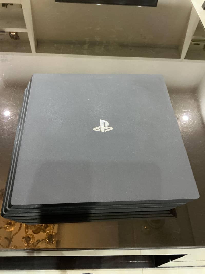PS4 Pro 1TB 4
