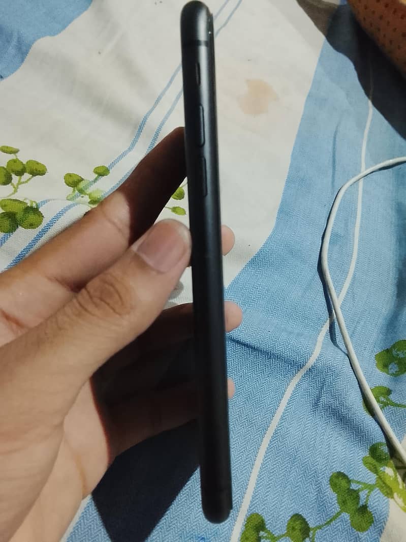 iphone 11 3