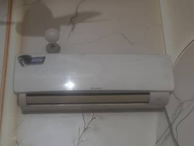 Dawlance Sada Ac 1.5 Ton best condition