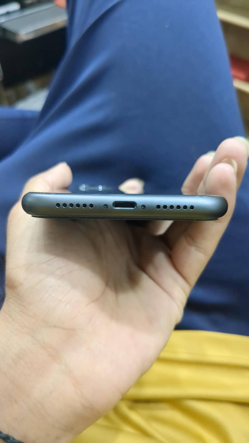 iphone 11 3