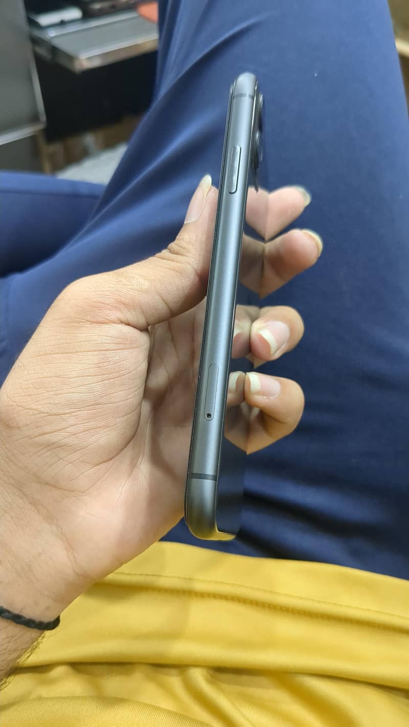 iphone 11 4