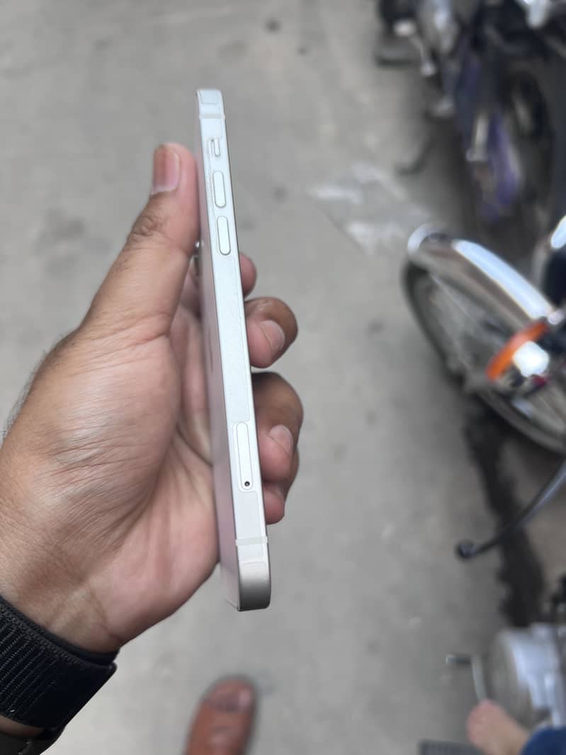 IPhone 12 1