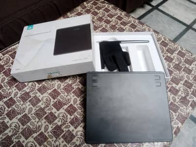 Huion HS64