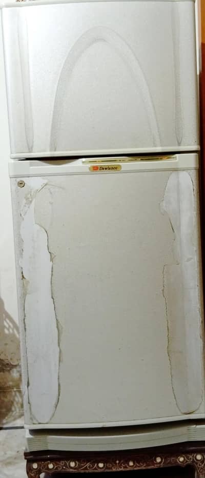 Dawlence Medium size Refrigerator |Silver Grey| 10/10 Condition|