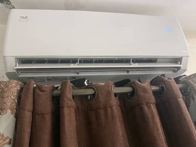 Gree 1 Ton inverter split AC