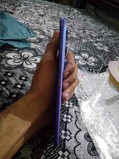 infinix hot 60 pro Plus all okay ha dabba charger Sath hai