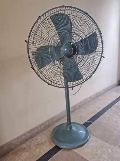 Khurram fan | standard size, padestal fan | 9/10