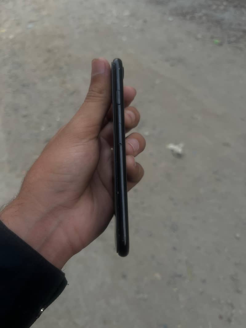 iPhone 7 3