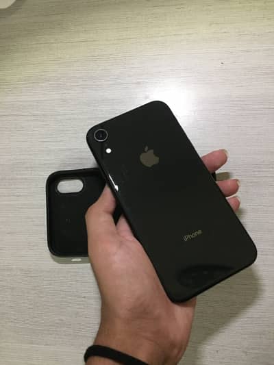 iPhone XR 64GB NON-PTA -clean condition