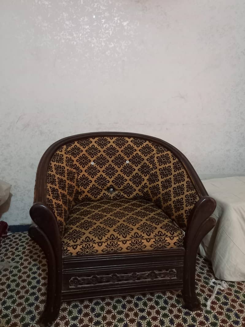 Good quality Sofa set 1