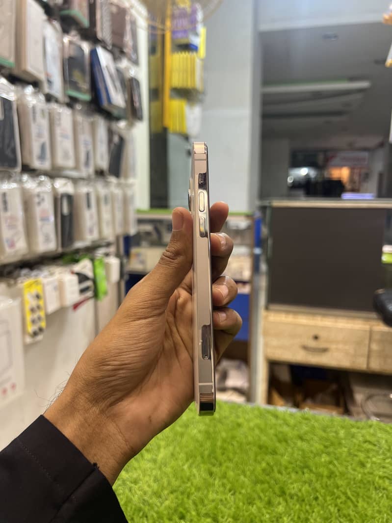 Iphone 12 pro 2