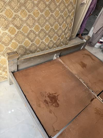 Used bed