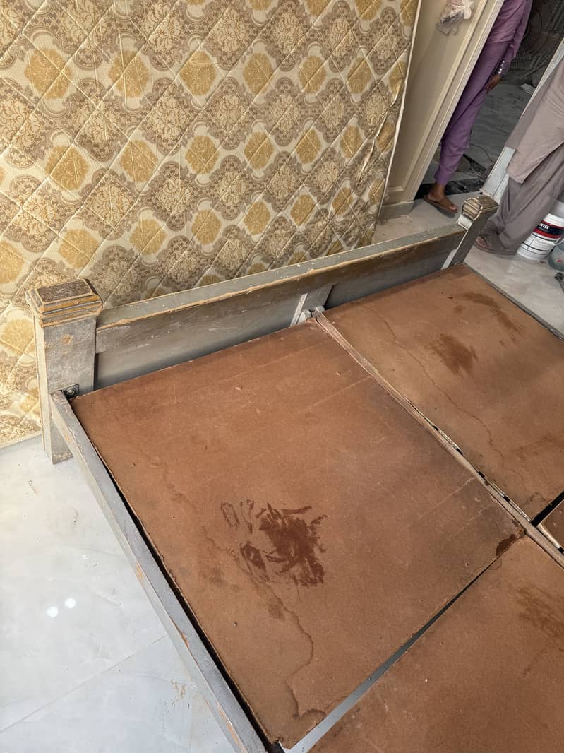 Used bed 0