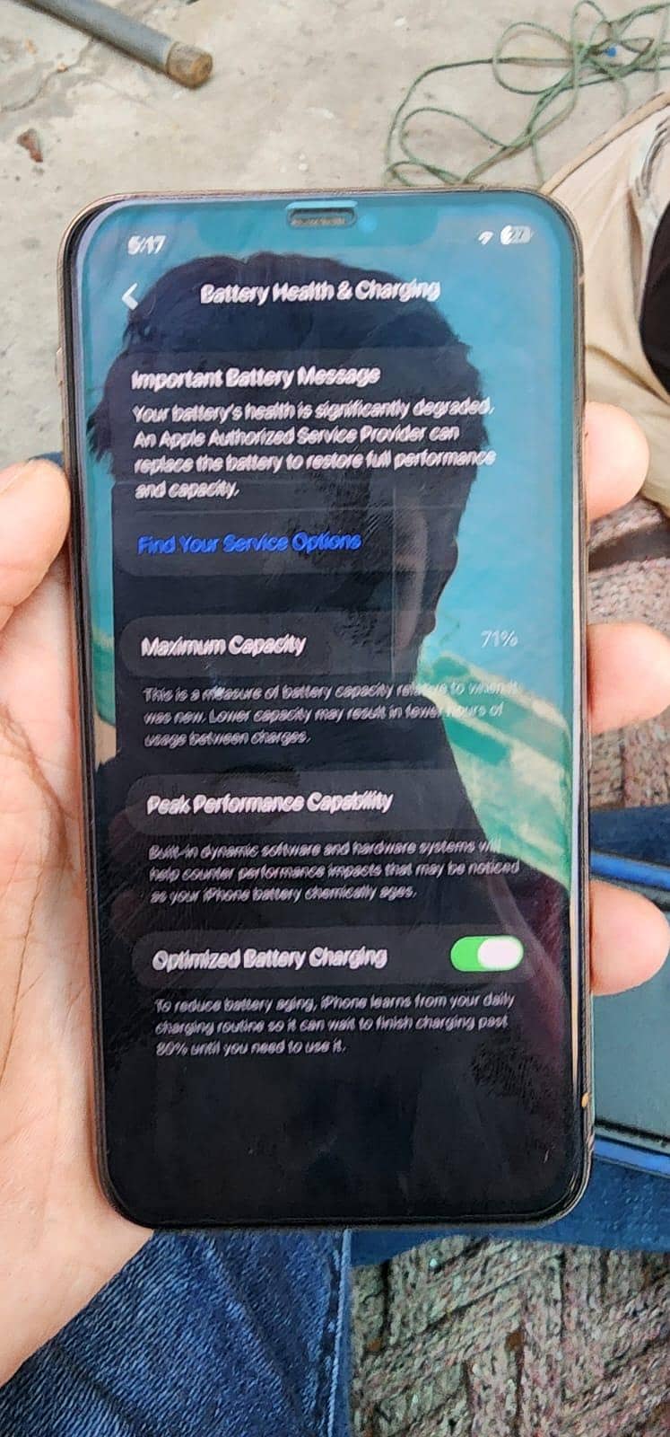 iPhone 11 Pro Max 4