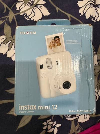 FujiFilm instax mini 12