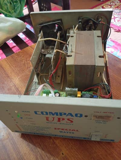 Compaq UPS